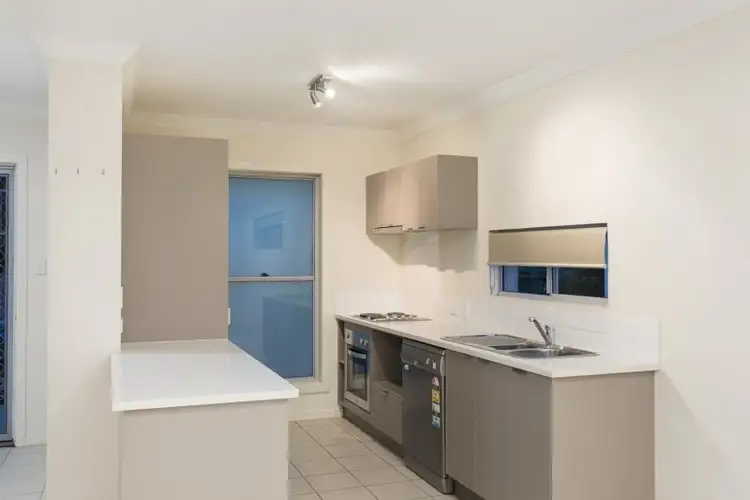 Sixth view of Homely townhouse listing, 8/50 Ferndale Street, Annerley QLD 4103