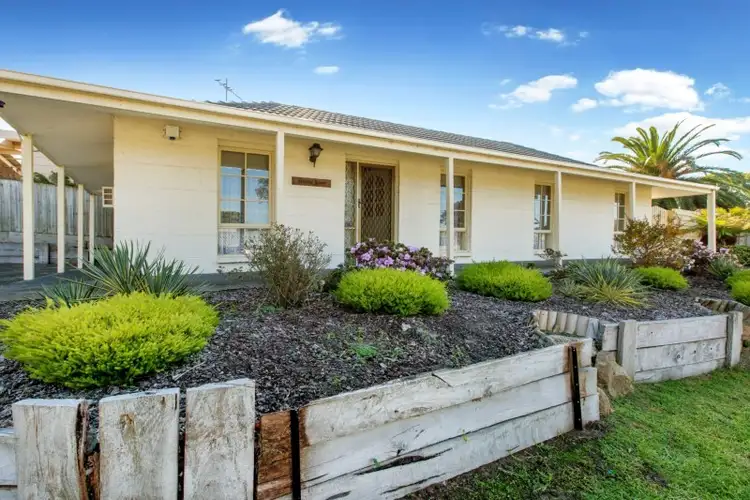 85 Sixth Avenue, Rosebud VIC 3939