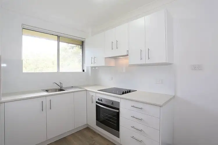 4 Leisure Close