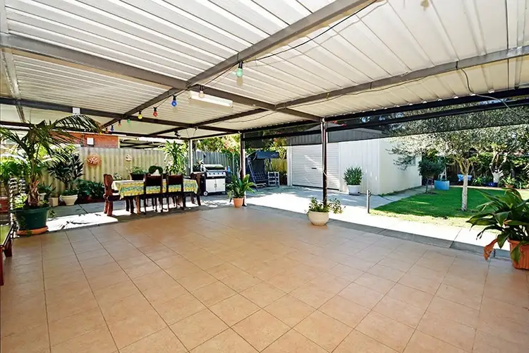 6 Northmoor Road, Eden Hill WA 6054