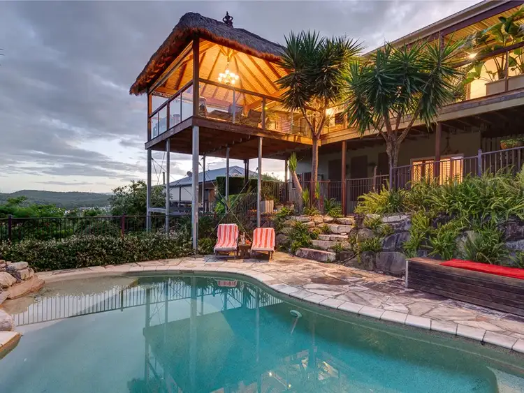 11 Pago Terrace, Pacific Pines QLD 4211