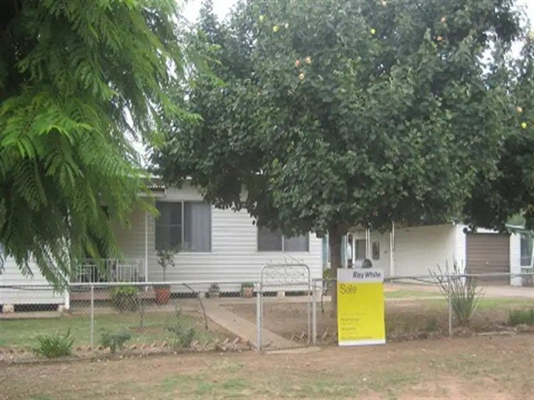 32 Warrena Street, Coonamble NSW 2829