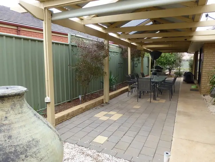 Seventh view of Homely house listing, 27 Woodlands Circ, Echuca VIC 3564