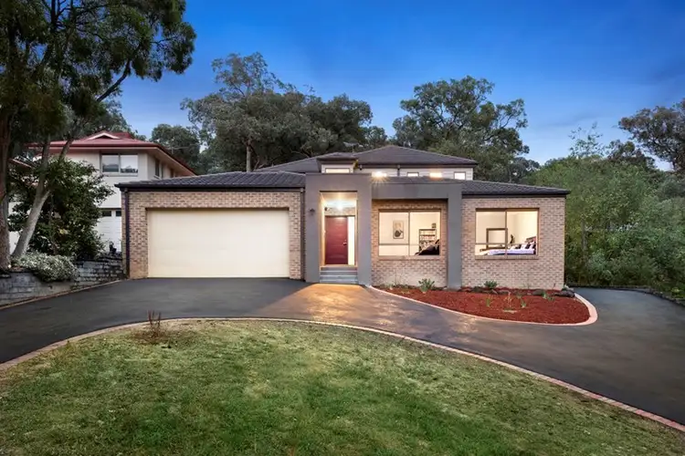 15 Banks Road, Eltham North VIC 3095