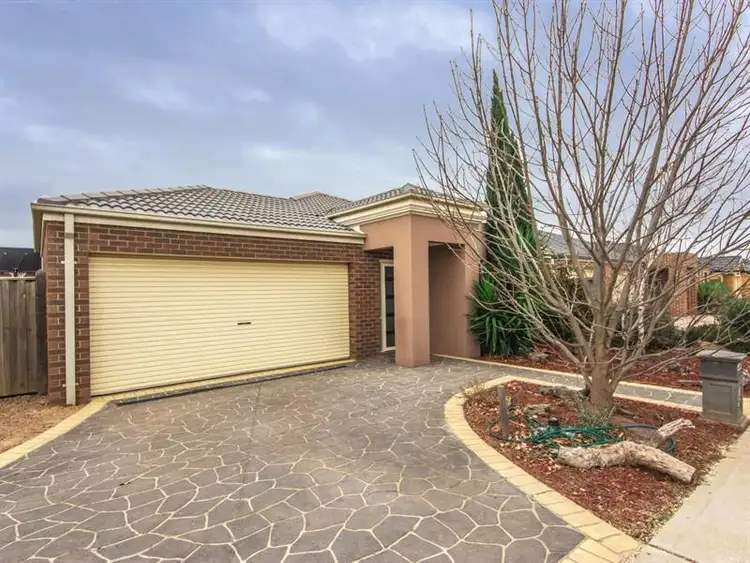 Second view of Homely house listing, 9 Papillon Parade, Tarneit VIC 3029