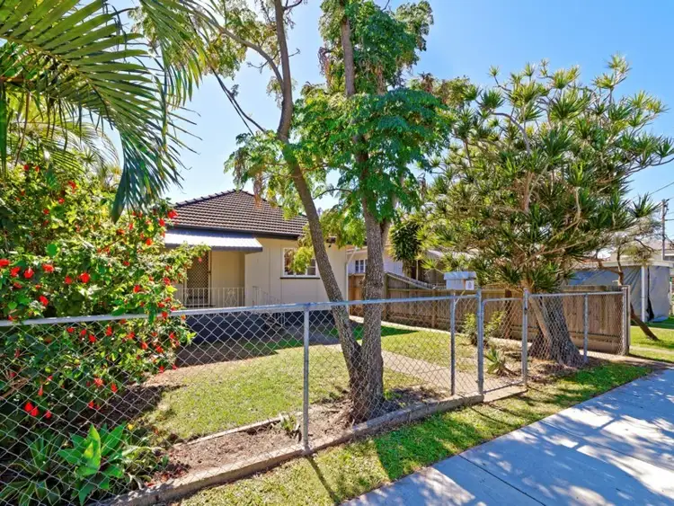 Third view of Homely house listing, 8 Fifth Avenue, Scarborough QLD 4020
