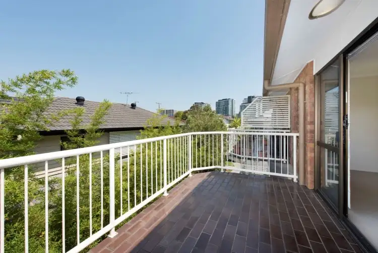 Second view of Homely unit listing, 5/28 Kent Street, Hamilton QLD 4007