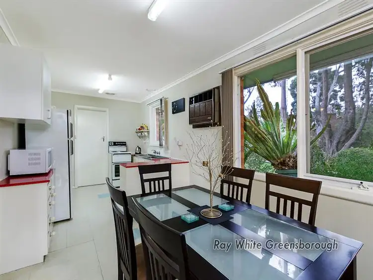 Sixth view of Homely house listing, 2 Leslie Court, Lower Plenty VIC 3093