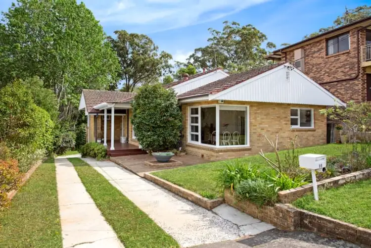 16 Bay View Avenue, East Gosford NSW 2250