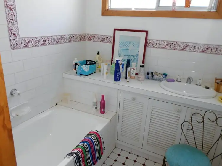 Fifth view of Homely house listing, 10 Lockhart Road, Wolseley SA 5269