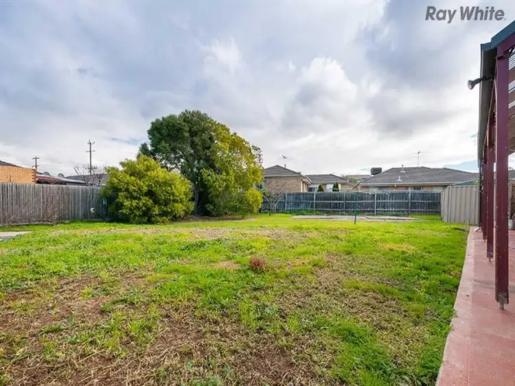 Fifth view of Homely house listing, 7 Perrett Avenue, St Albans VIC 3021
