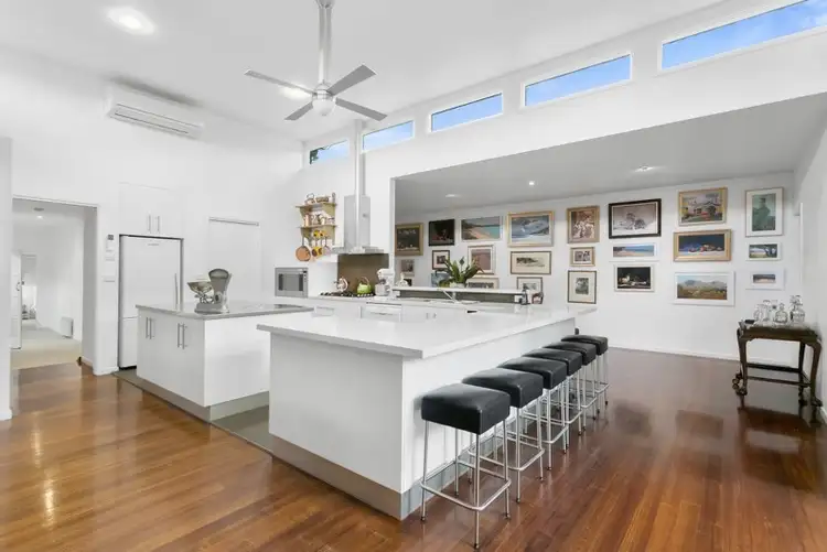 36 First Avenue, Rosebud VIC 3939