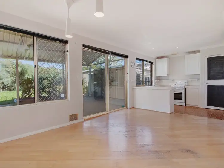 Fifth view of Homely house listing, 11 Goldney Court, Leda WA 6170