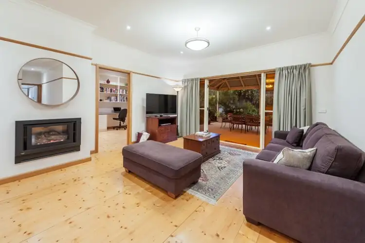 Fifth view of Homely house listing, 7 Rose Court, Reservoir VIC 3073