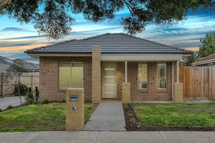 Main view of Homely unit listing, 1/3 Edna Street, Thomastown VIC 3074