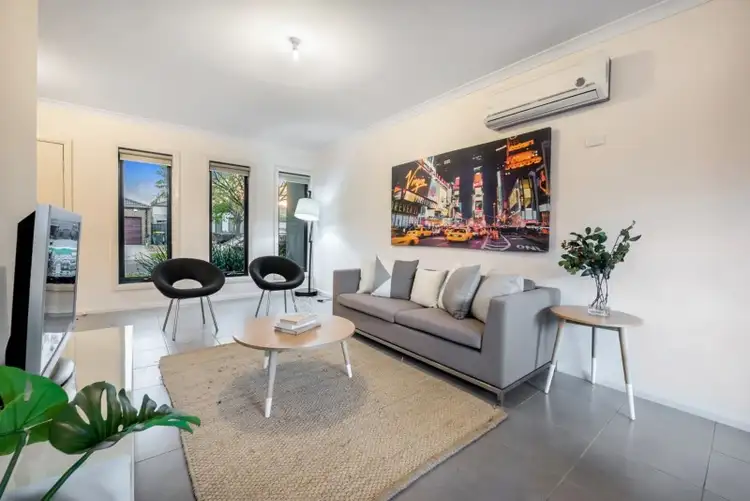 21 Huntingfield Street, Craigieburn VIC 3064