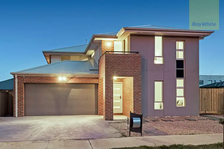 23 Ellscott Boulevard, Mickleham VIC 3064