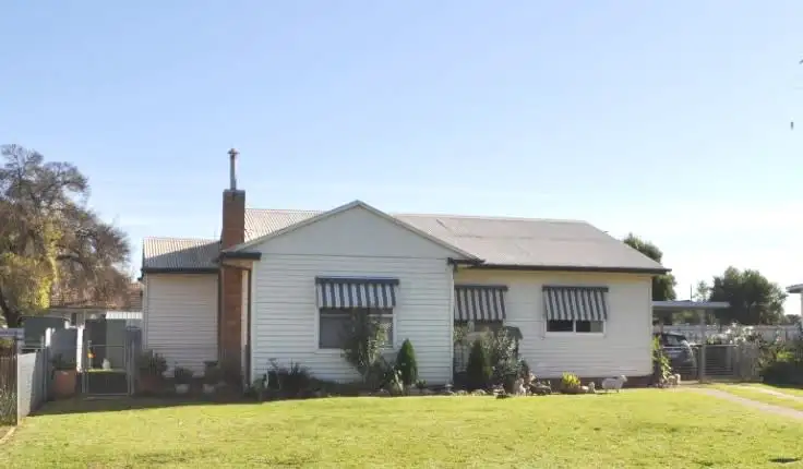 5 Wall Avenue, Cootamundra NSW 2590