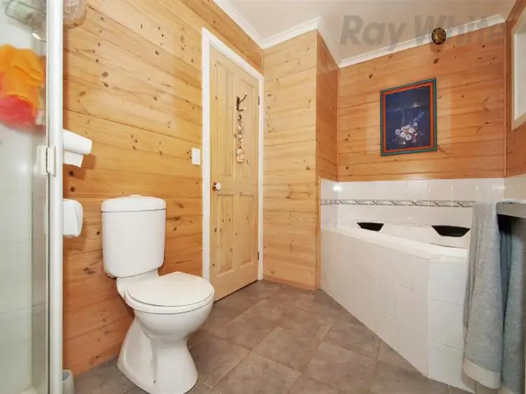 Sixth view of Homely house listing, 4 Pembroke Road, Mooroolbark VIC 3138