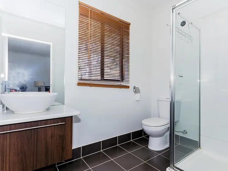 Seventh view of Homely house listing, 21 Barmera Way, Truganina VIC 3029