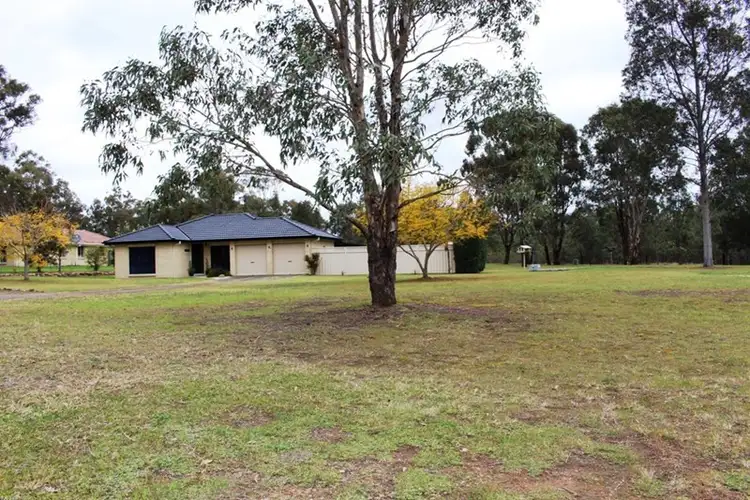 25 Hanwood Road, North Rothbury NSW 2335