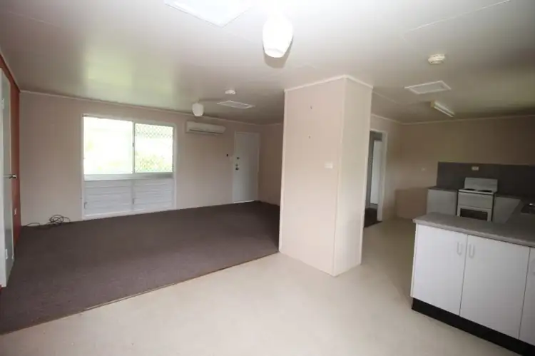 Second view of Homely house listing, 8 Garnet Street, Emerald QLD 4720