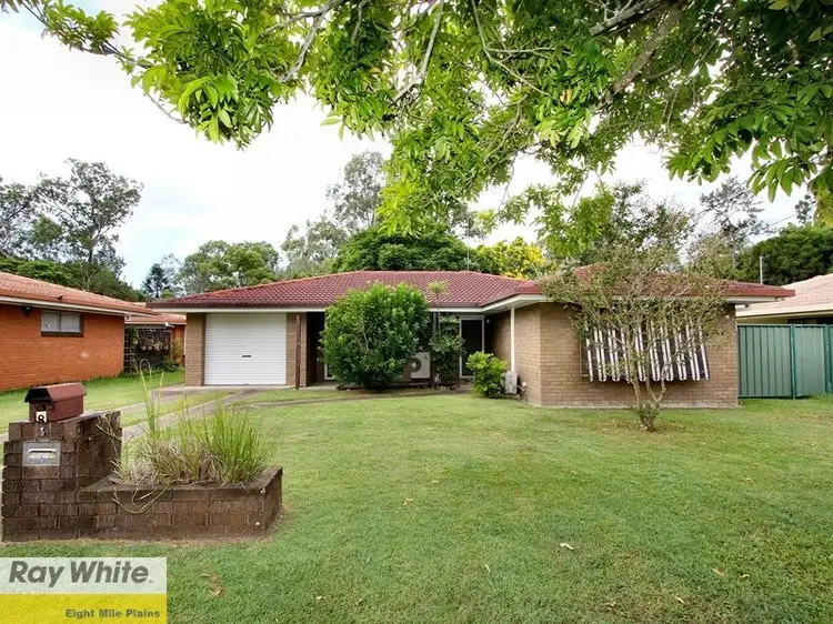 8 Dunstable Street, Macgregor QLD 4109
