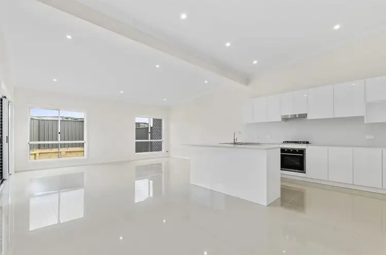 21 Brooks Terrace, Kanahooka NSW 2530