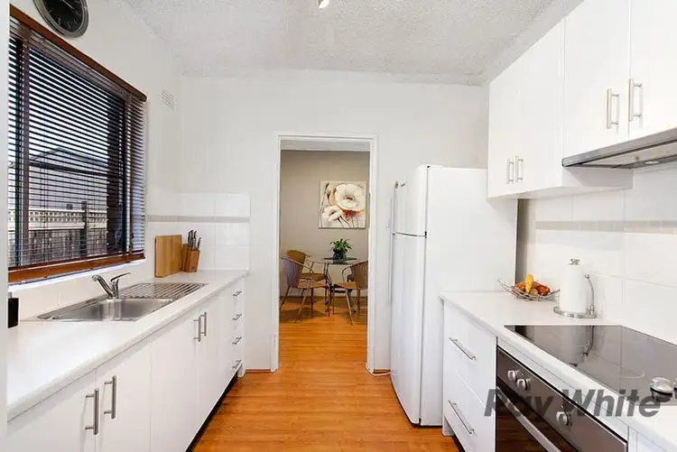 Main view of Homely unit listing, 4/23 Park Road, Bellambi NSW 2518