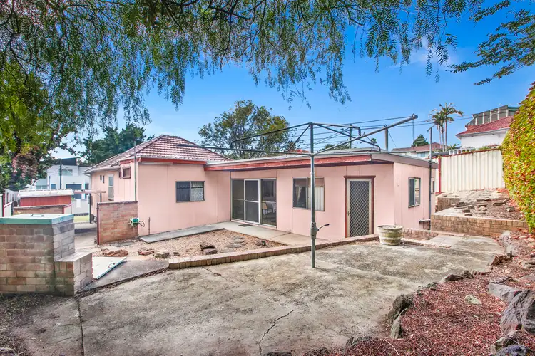 2 Bamboo Avenue, Earlwood NSW 2206