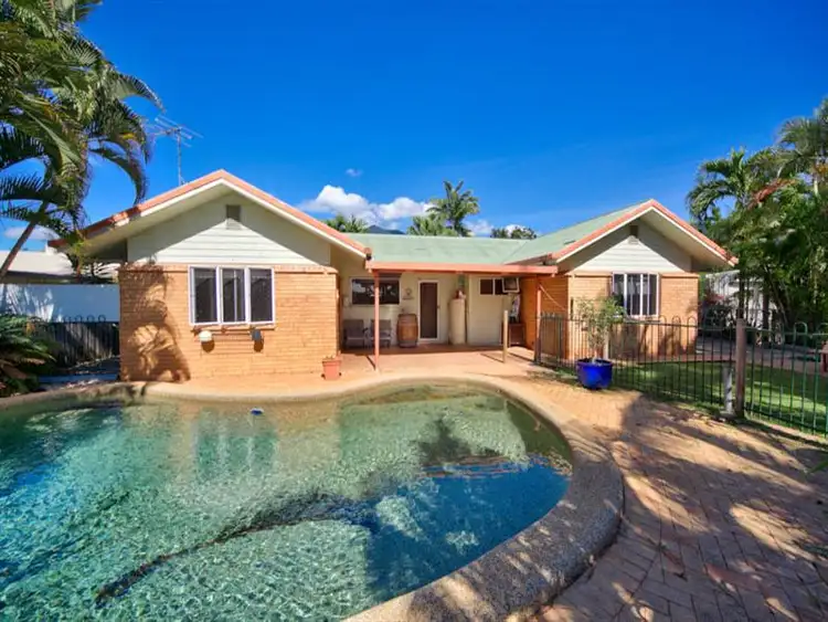 185 Robert Road, Bentley Park QLD 4869