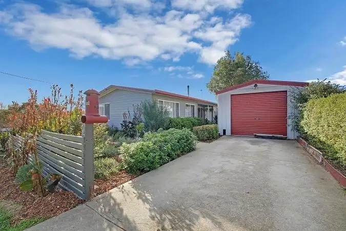 92 Glenelg Street, Goulburn NSW 2580
