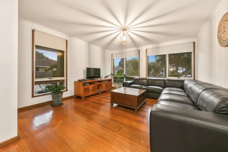 Second view of Homely house listing, 7 Weigela Court, Frankston VIC 3199