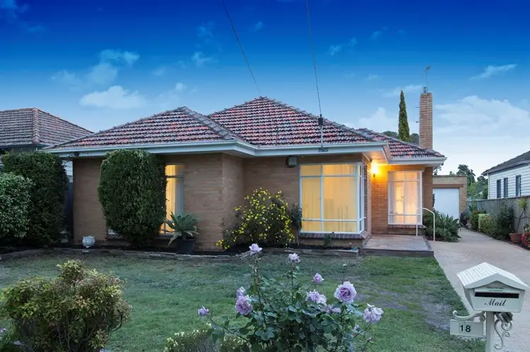 18 Spark Street, Murrumbeena VIC 3163