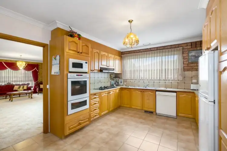 Second view of Homely house listing, 31 Lockwood Grove, Thomastown VIC 3074