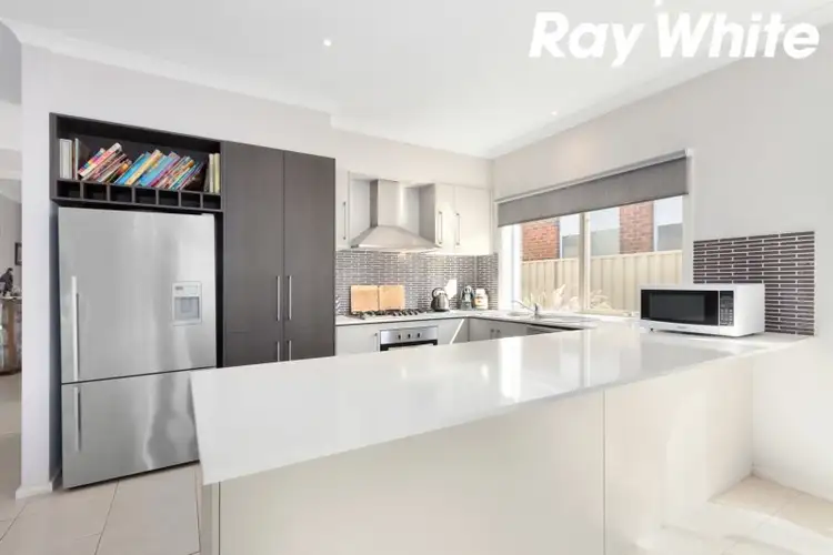 Sixth view of Homely house listing, 21 Loxton Way, Pakenham VIC 3810