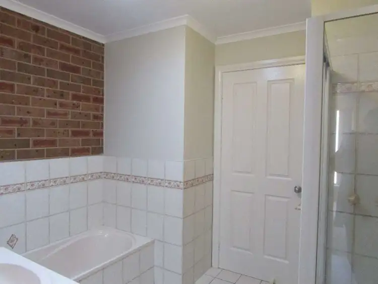 Seventh view of Homely unit listing, 1/472 Breen Street, Lavington NSW 2641