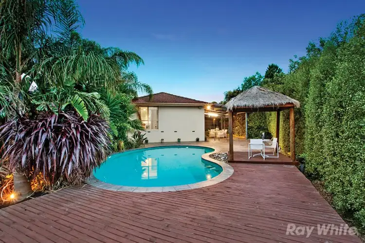 Seventh view of Homely house listing, 4 Doyle Place, Endeavour Hills VIC 3802