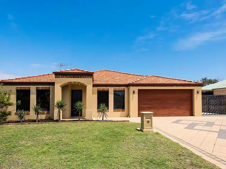 18 Boyle Avenue, Rockingham WA 6168
