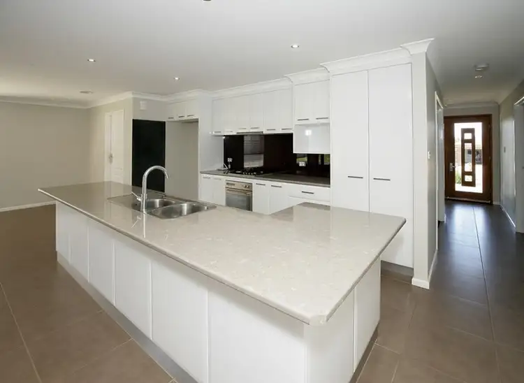 Seventh view of Homely house listing, 10 Tahara Crescent, Estella NSW 2650