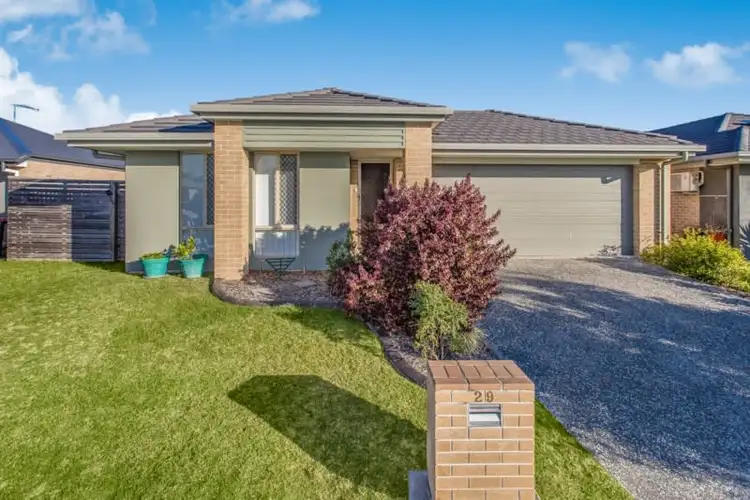 29 Adam Street, Beachmere QLD 4510