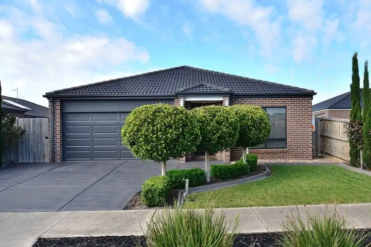 25 Macadamia Street, Doreen VIC 3754