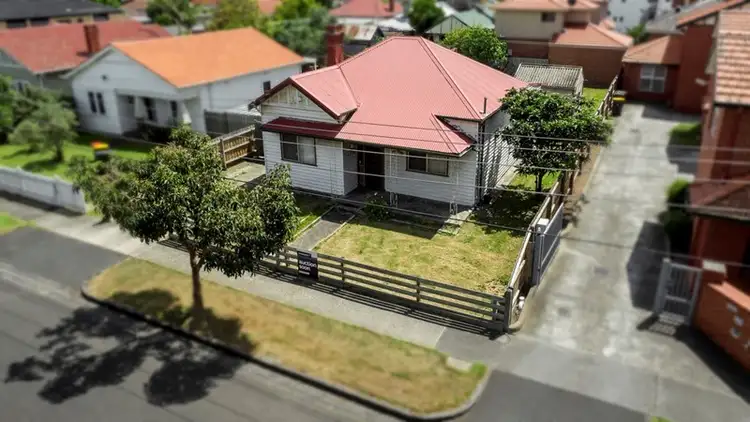 Second view of Homely house listing, 7 Mora Avenue, Oakleigh VIC 3166