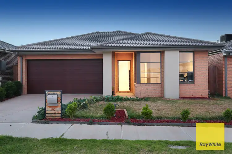 28 Durlston Street, Point Cook VIC 3030