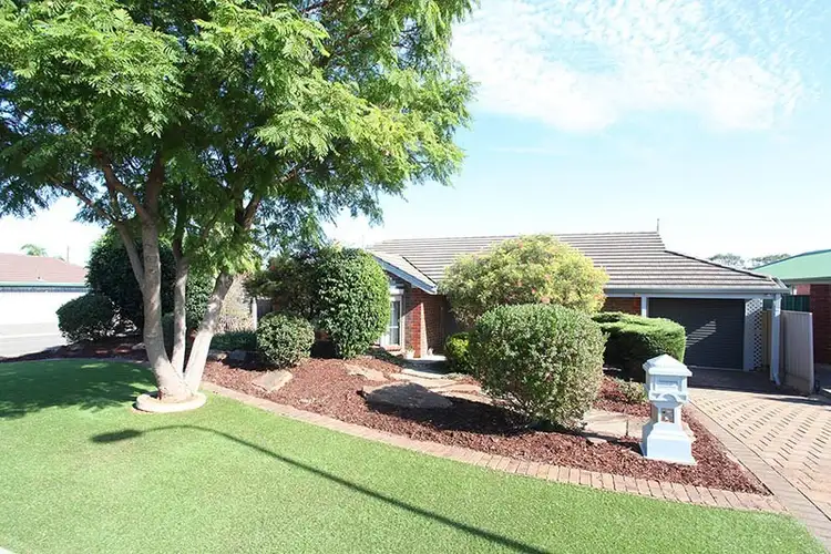 15 Jacaranda Drive, Craigmore SA 5114