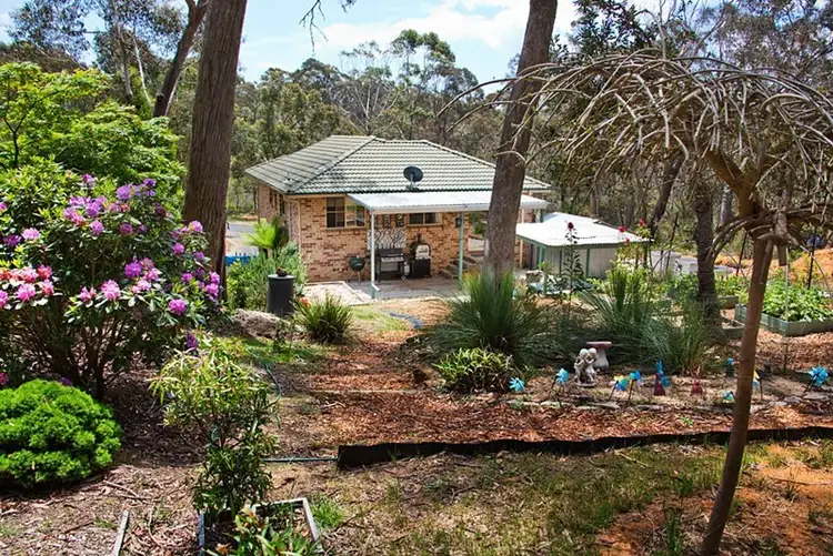 Sixth view of Homely house listing, 25 Radiance Avenue, Blackheath NSW 2785