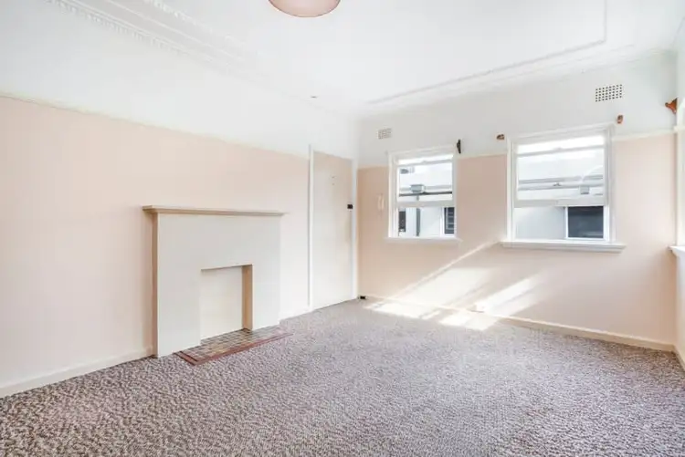Second view of Homely apartment listing, 6/4 Fairlight Crescent, Fairlight NSW 2094