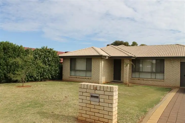 2 Cardiff Arms Avenue, Dubbo NSW 2830
