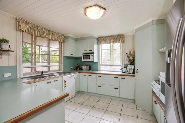 Second view of Homely house listing, 2105 Wynnum Road, Wynnum West QLD 4178