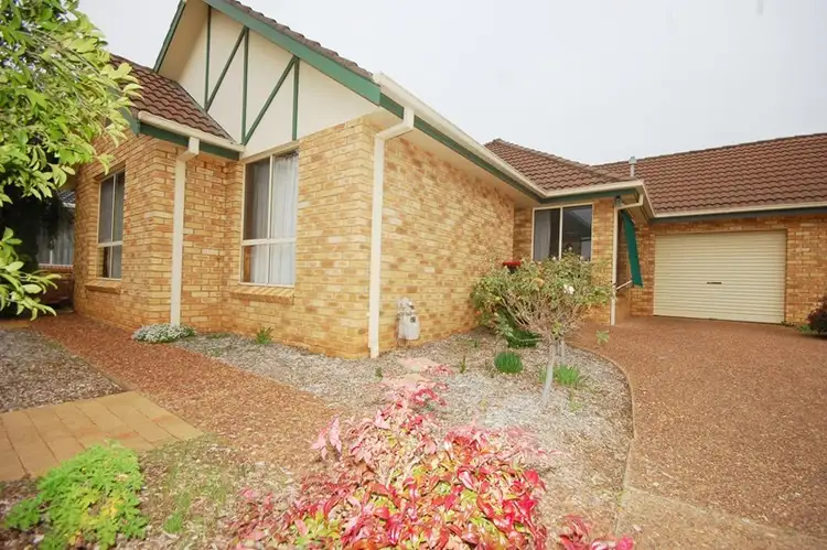 3a Dowell Place, Griffith NSW 2680